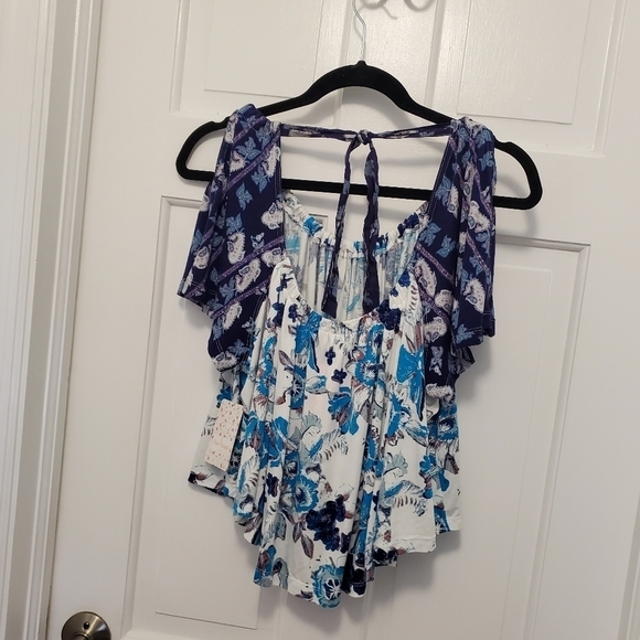 NWT Free People Blue & White Baja Babe Cold Shoulder Knit Top Size XS Retail $78 - Picture 7 of 9